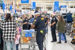 Shop-with-a-cop-B