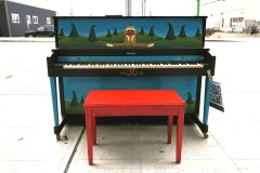 Play-me-a-tune-in-the-Rolling-Hills